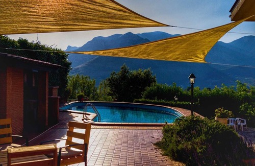 Minturno Apartment | Villa Cipriano "apartment with Pool" between sea and mountain.