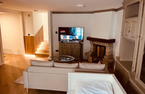 San Lazaro Villa | Villa Clásica en Santiago "A Casa de Palmira"