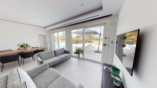 Molinell Villa | Villa Colibri by ON Travel