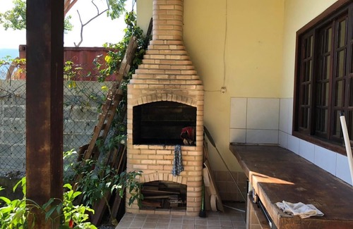 Bracui House | Villa com deck e piscina privativa, vigilância 24 horas no condomínio Bracui