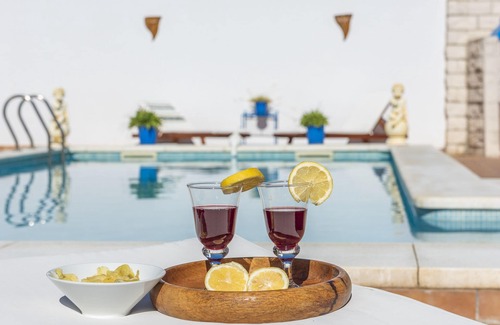 Penaflor Villa | Villa CON Encanto LOS Mellizos