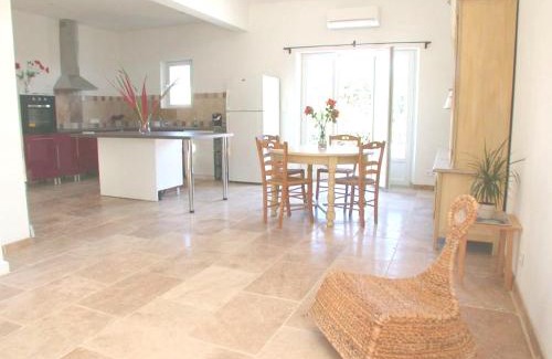 Croagnes Villa | Villa confortable avec piscine privée à Saint-Saturnin-lès-Apt