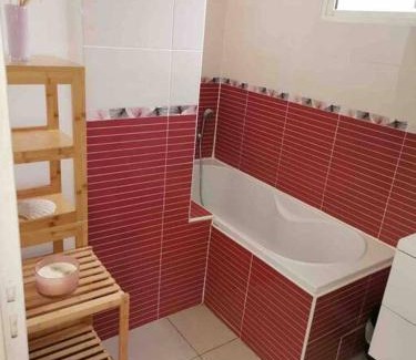 Dampierre Villa | Villa cosy toute équipée avec piscine