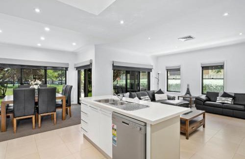Yarrawonga Apartment | Villa Cristal Yarrawonga