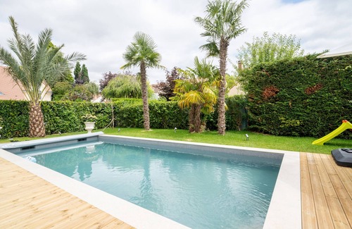 Bussy-Saint-Georges Villa | Villa de Brisay - Welkeys