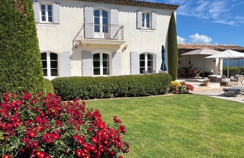 Pont Royal Villa | Villa de Grand Standing sur Golf de Pont Royal (5 bedrooms & heated pool)
