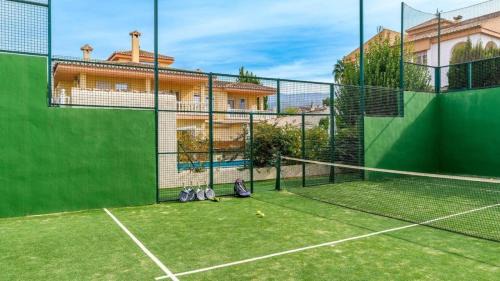 Gojar House | Villa de la Acacia