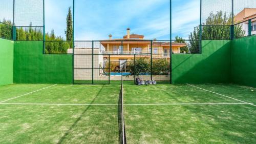 Gojar House | Villa de la Acacia