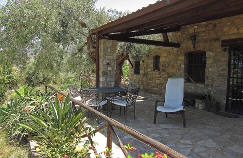 Collesano Villa | Villa Degli Ulivi with Sea View and Wi-Fi, Pet-Friendly