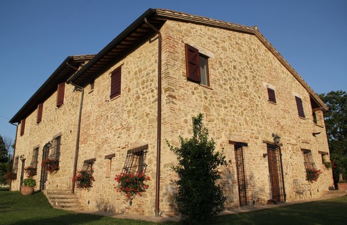 Perugia Villa | "Villa dei Cavalli" Luxury in the country with magnificent Sw. Pool in Perugia