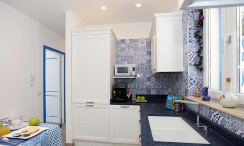 Chiesa Nuova House | Villa Dei SRLS in Positano - Camere