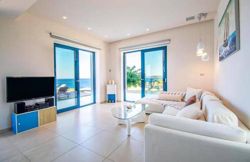 Skinaria Villa | Villa Dejavu Vrahos by Villa Plus