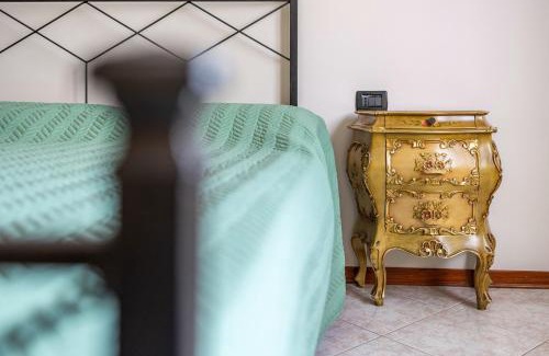 Marmirolo House | Villa Del Sole