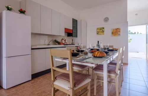 Torre Lapillo Villa | Villa Diamante Torre Lapillo With Air Conditioning, Parking And Wi-fi