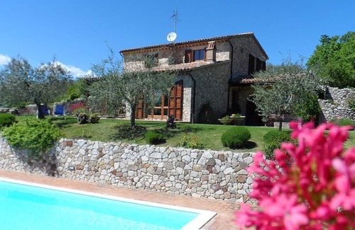 Acqua Loreto Villa | Villa Diana. Lovely house with pool. Stunning view and relaxing place.