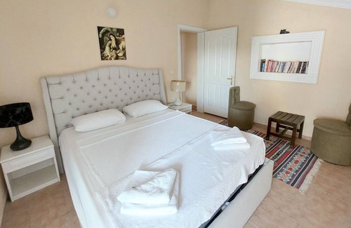 Dalyan City Center Villa | Villa Dilek - Five Bedroom Villa, Sleeps 12