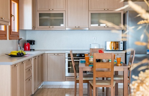 Glossa Villa | Villa DISI with private pool at the best prices.