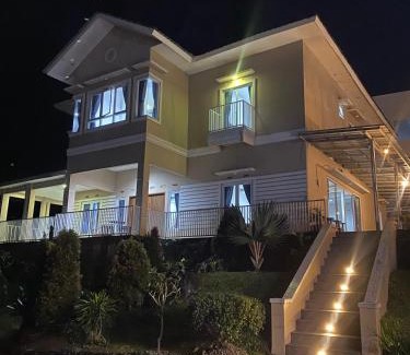 Bogor Tengah Cabin | Villa Double Zee