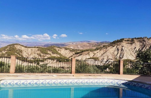 Alcolea House | Villa Dulce