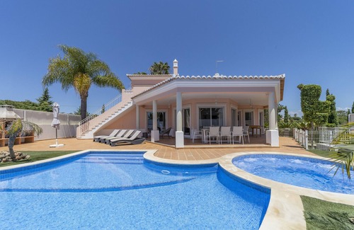 Albufeira Villa | Villa Duma with private pool and jacuzzi which can be heated
