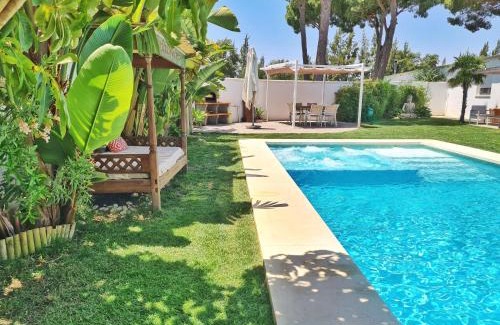 Arcos de la Frontera Villa | Villa Edén, Casa Rural lujo con Chimenea Piscina