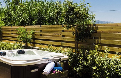Pigianos Kampos Villa | Villa Eeanthe, Exclusive Villa with Private Beach Facilities