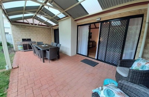 Dunsborough Villa | Villa Elanora - Beautifully executed recent renovation. Stylish and comfortable