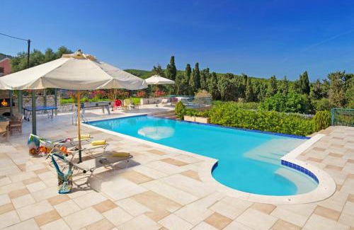 Fiskardo Villa | Villa Emelisse by Villa Plus