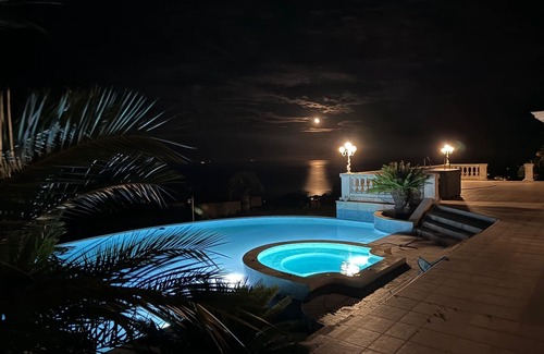 Saint-Aygulf Villa | Villa Exceptionnelle VUE MER Panoramique