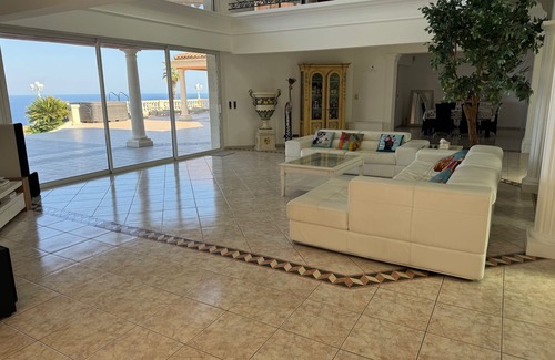 Saint-Aygulf Villa | Villa Exceptionnelle VUE MER Panoramique