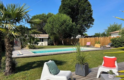 Saint-Jean-d'Illac Villa | Villa Familiale Avec Piscine Entre Bordeaux et Bassin D'arcachon