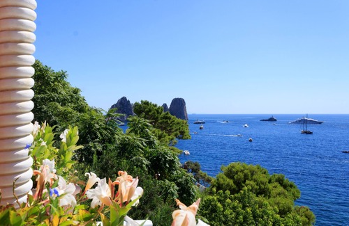 Licola Villa | Villa Faraglioni Capri