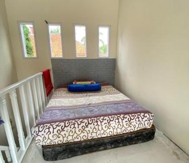 Cipanas Villa | Villa Fathan