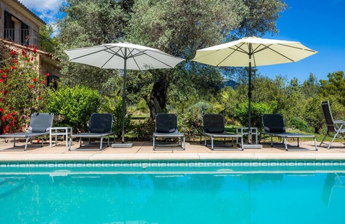 Moscari Villa | Villa 'Finca Moscari' with Private Pool, Wi-Fi and Air Conditioning