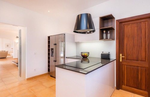 Provensals Villa | Villa 'Font De Sa Cala' with Sea View, Wi-Fi and Air Conditioning