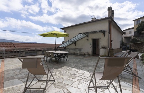 Villa Viani House | Villa Fontana Vecchia by Interhome