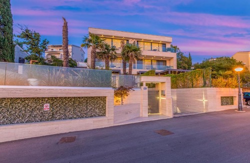 Selce Apartment | VILLA FRAN - DELUXE SEA VIEW SUITE with balcony and private terrace # 2