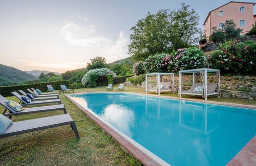 Vicopelago Villa | Villa Francigena Luxury 10 bedroom Farmhouse Villa