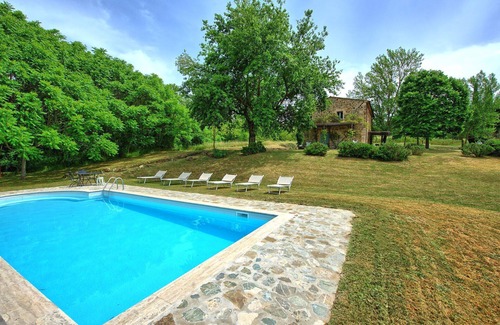 San Casciano dei Bagni Villa | Villa Gualchiere - Holiday Rental in San Casciano dei Bagni, Tuscany