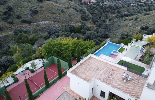 Province of Toledo Villa | Villa Galiana by Florentia Homes. Near downtown Toledo and Pui du Fou