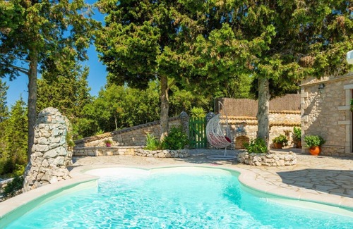 Vlachopoulatika Villa | Villa Gallini Large Private Pool Walk to Beach Sea Views A C Wifi - 979