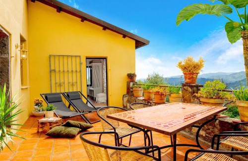 Podenzana House | Villa Garibaldino