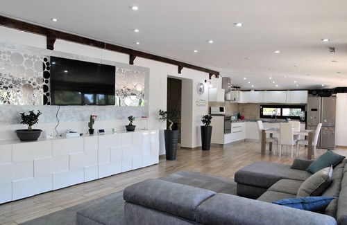 Trivio Villa | Villa Giselda with private pool and outdoor whirpool
