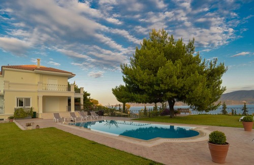 Isthmia Apartment | Villa Fantasia Luxury Apartment