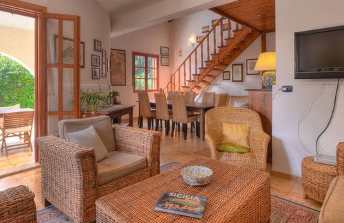 Ognina Villa | Villa Grotta