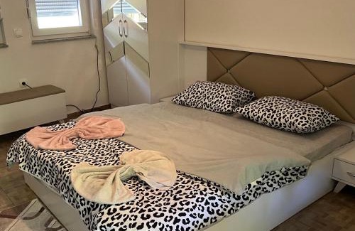 Pejë Apartment | Villa Gryka