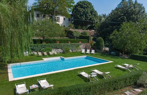 Lubaco Villa | Villa Guadagni, historic mansion with garden and pool