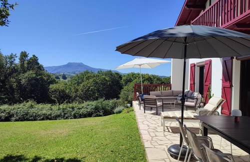 Souraide Villa | Villa "Haritzen Ondoan" 4 bedrooms magnificent view in the Basque Country