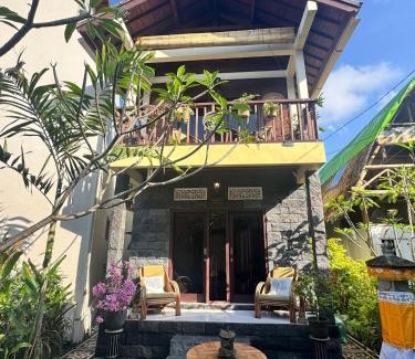 Candi Dasa Villa | Villa Harmoni Candidasa beach
