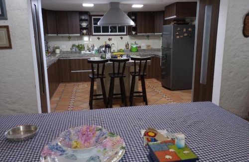 Curiti House | Villa Helena